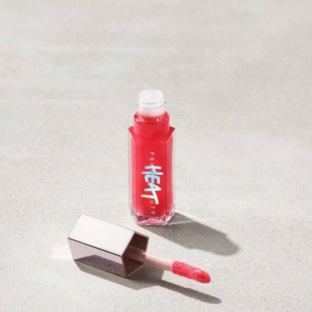 NEW IN BOX Fenty Gloss Bomb Heat Universal Lip Luminizer & Plumper~Hot Cherry